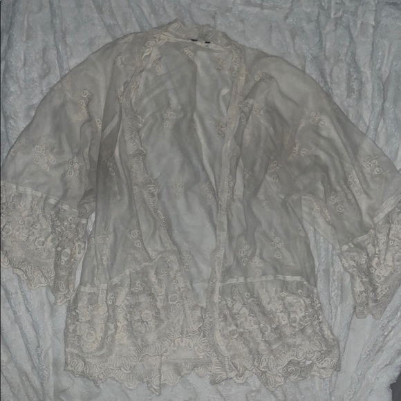 American Eagle Outfitters Tops - *FINAL PRICE* American Eagle Lace Mesh Kimono